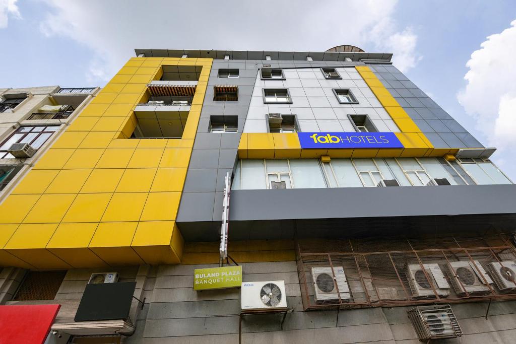 Tòa nhà nơi nhà khách tọa lạc