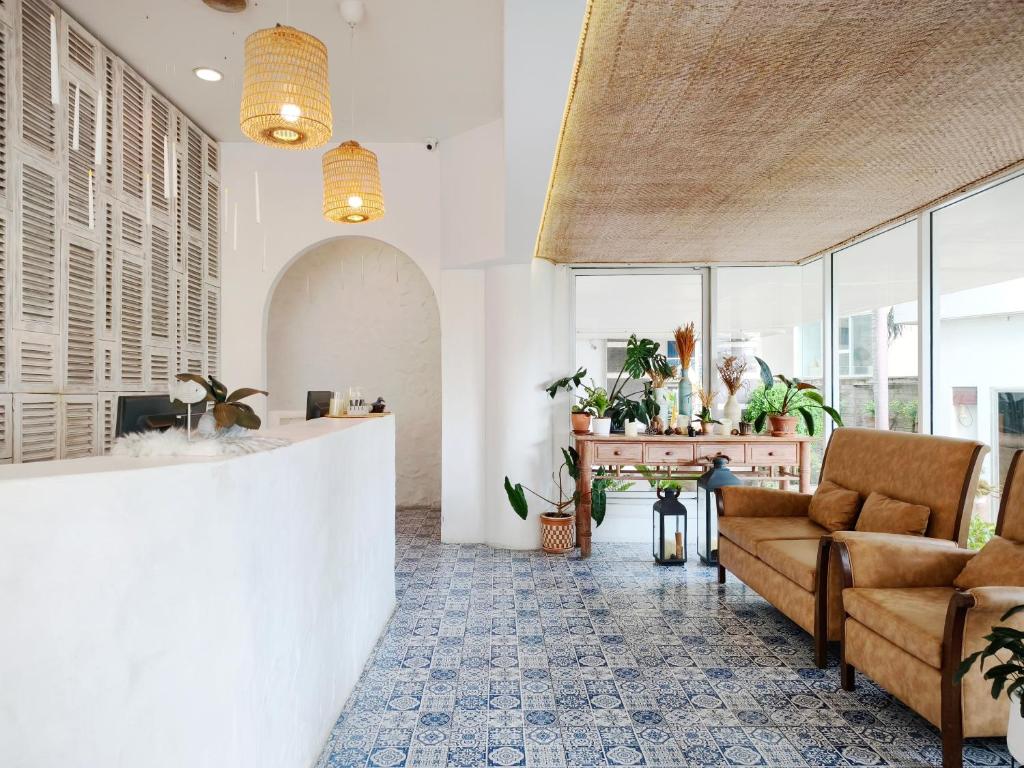 Χώρος καθιστικού στο Royal Beach View