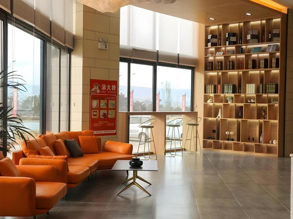 Posezení v ubytování GreenTree Inn Shanxi Linfen Huozhou High-Speed Railway Station