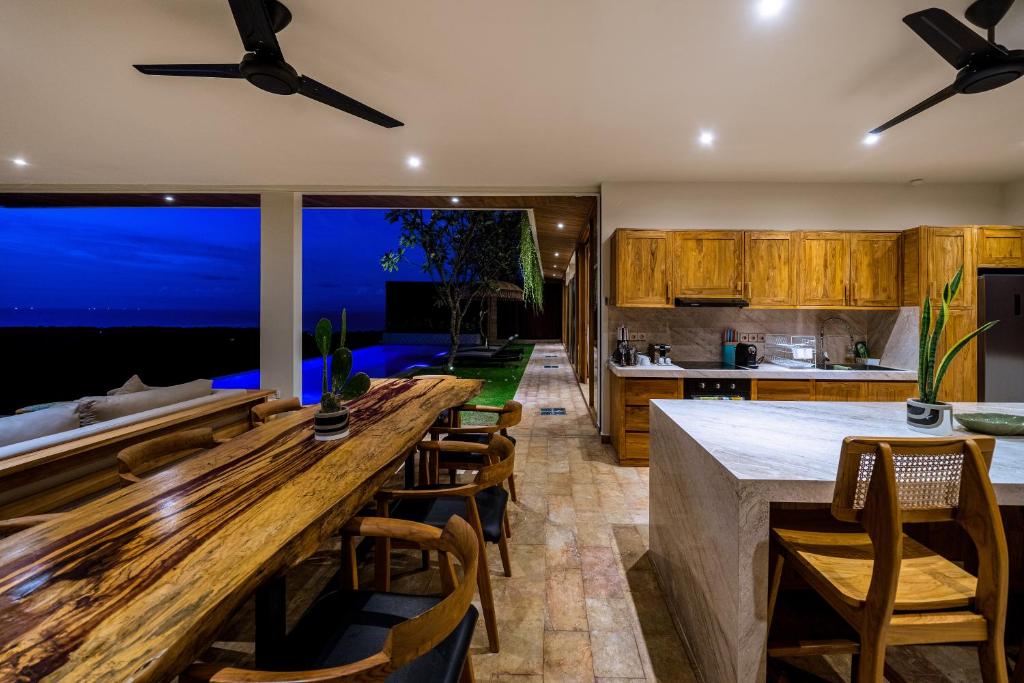 Uluwatu Sunset Hills - 2