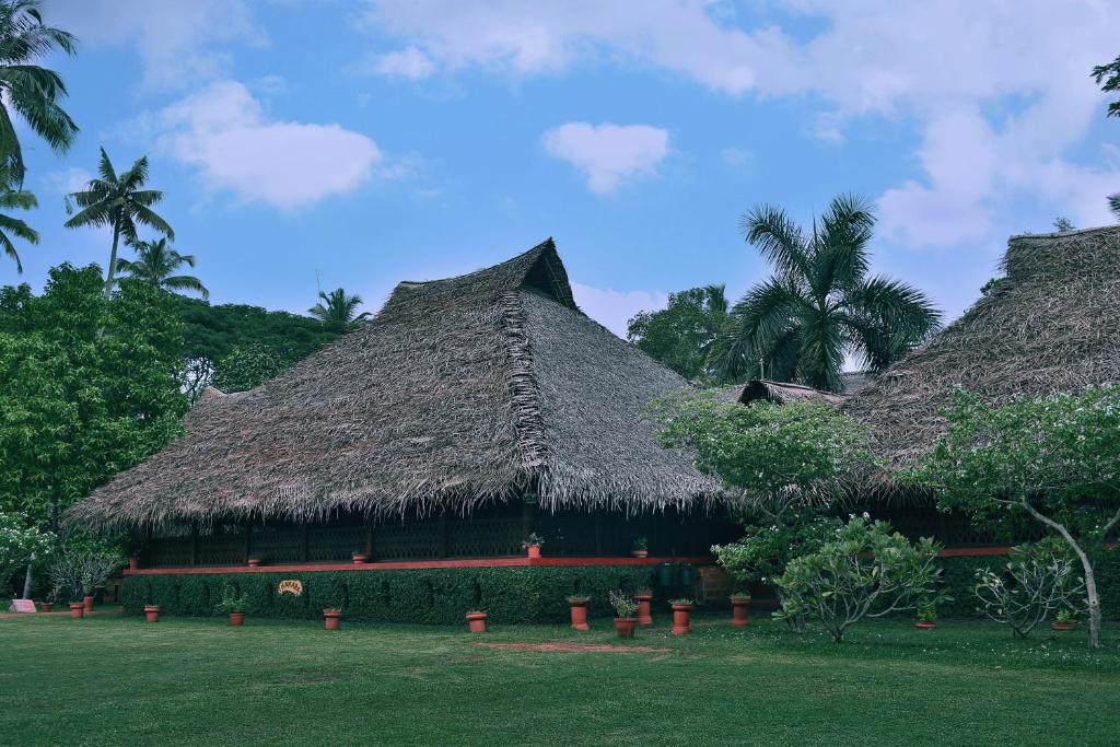 Zahrada ubytování Marari Beach Resort Alleppey - A CGH Earth Experience