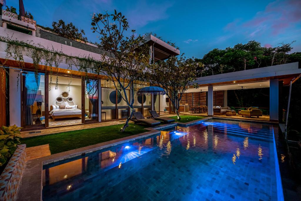 Uluwatu Sunset Hills - 8