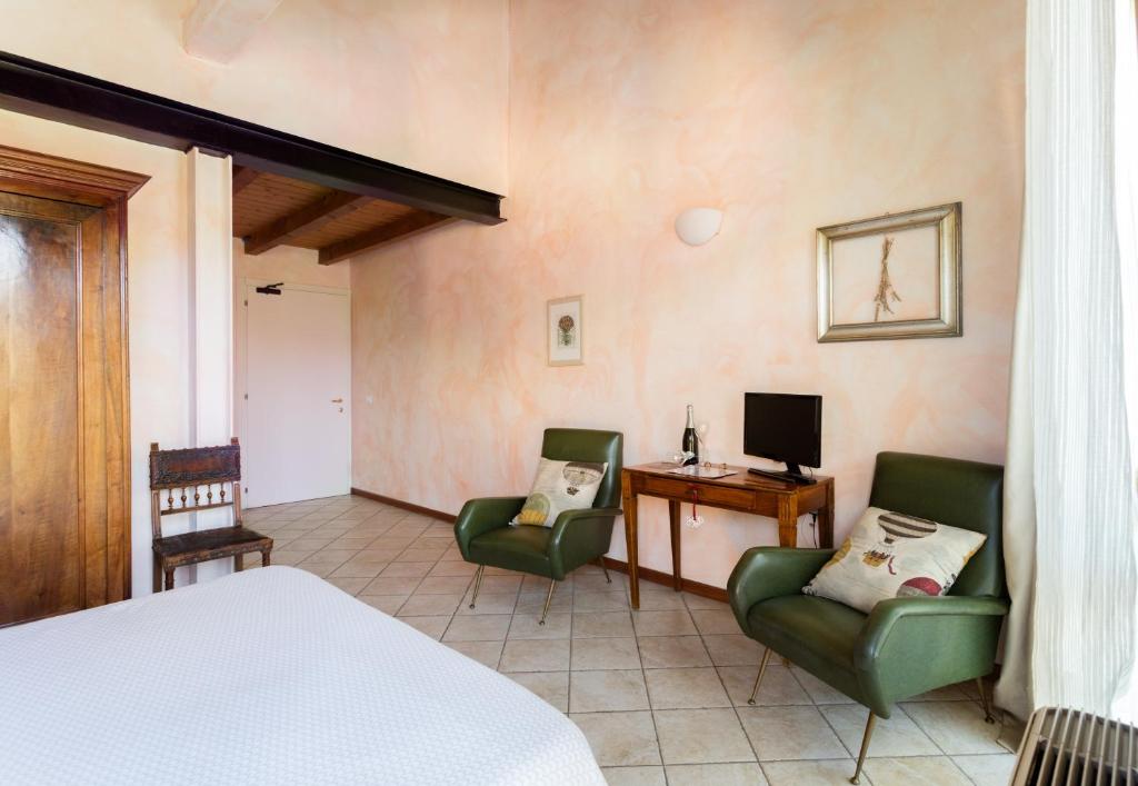 Cascina Clarabella - Chambre Double Avec Balcon