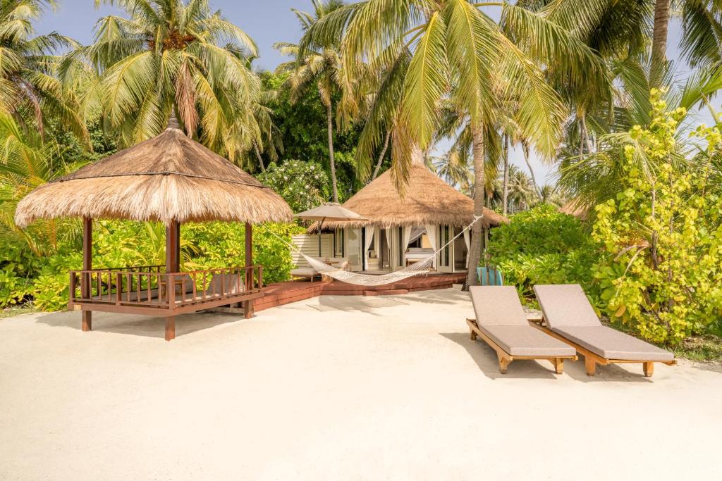 Banyan Tree Vabbinfaru - View 14