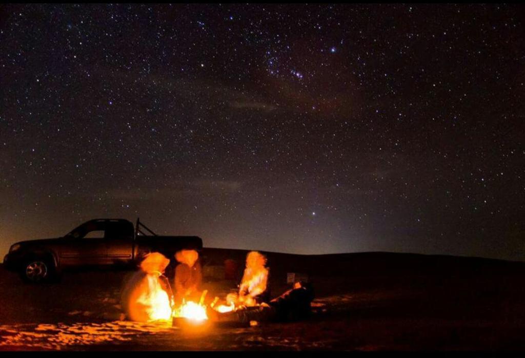 Afbeelding uit fotogalerij van Wahiba Bedouin Rustic Camp in Muntarib