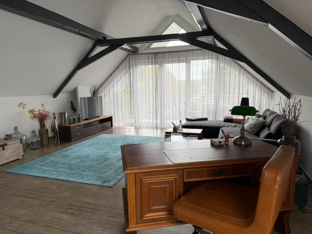 Φωτογραφία από το άλμπουμ του Über den Dächern von Bielefeld schlafen! στο Μπίλεφελντ