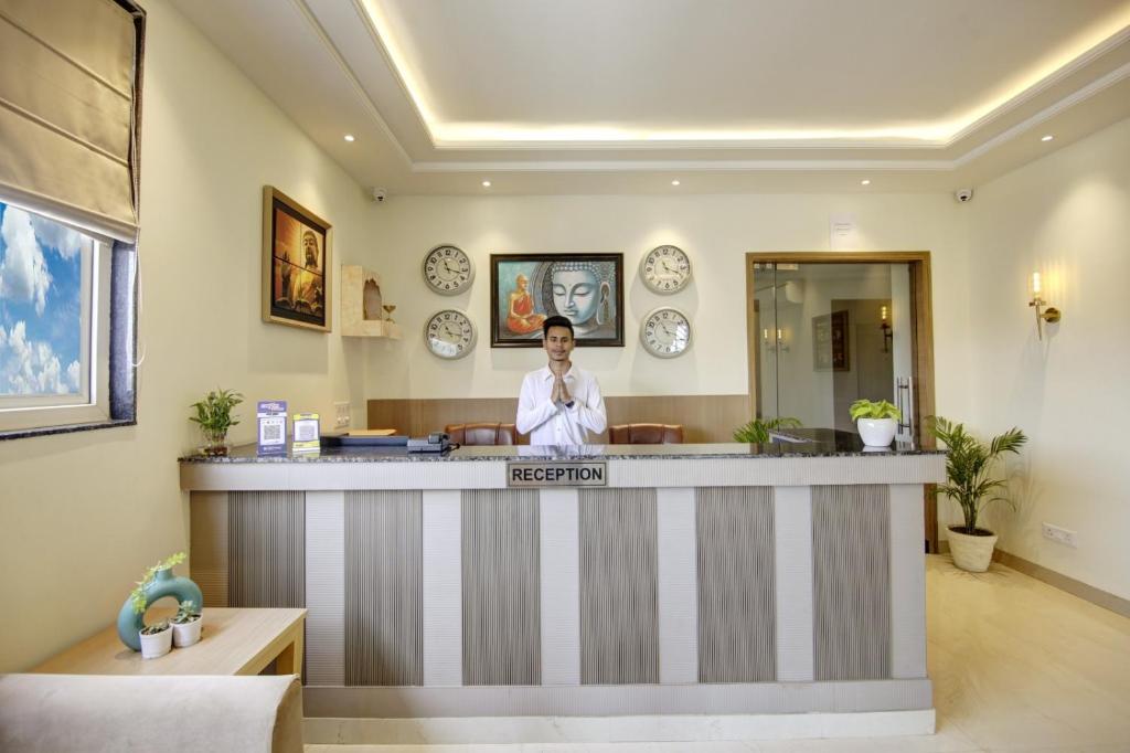 Μέλη του προσωπικού του Hotel Buddha Residency