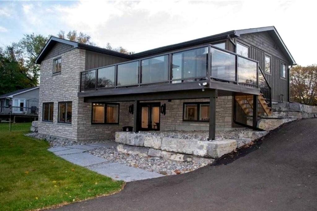 Hoone, kus puhkemaja asub