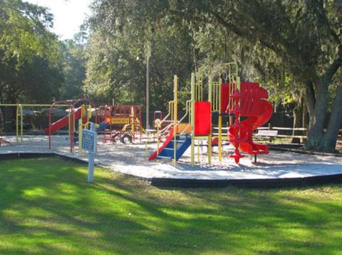 Hilton Head Island Beach and Tennis Resort - 