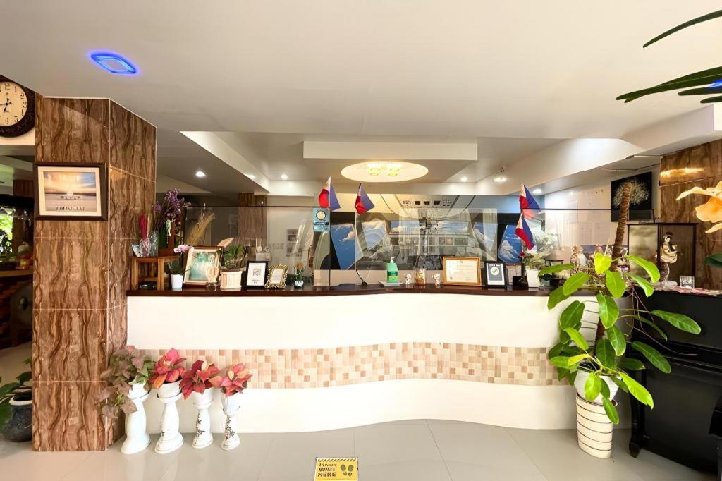 Lounge nebo bar v ubytování Pilot Hotel