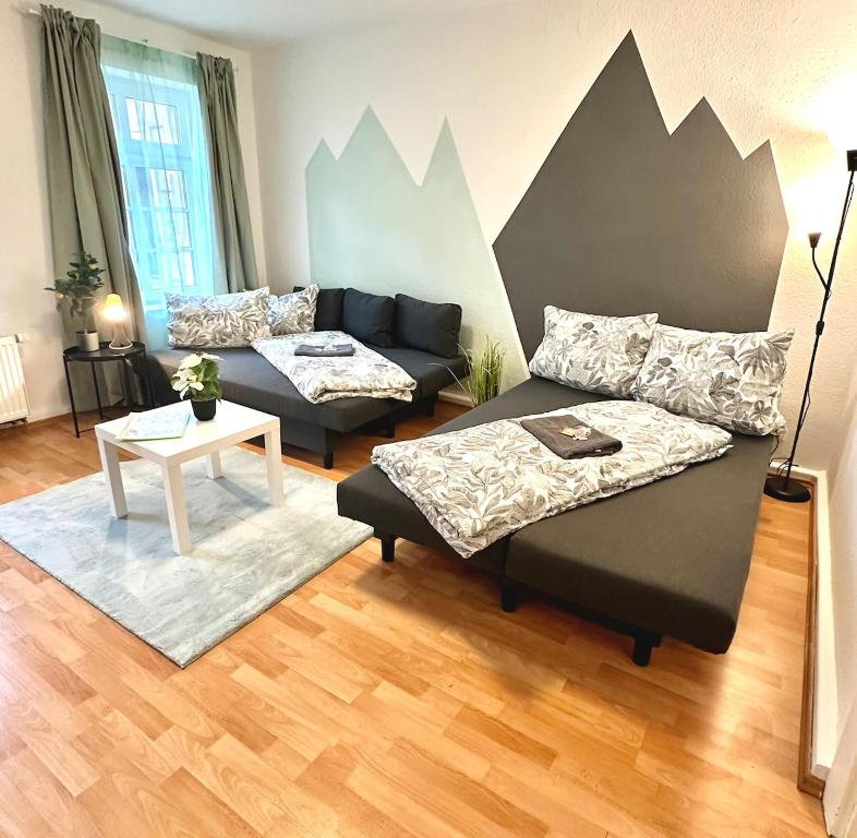 Fotografie z fotogalerie ubytování Gemütliche Altbauwohnung nahe des Bahnhofs Halle v destinaci Niederdorla