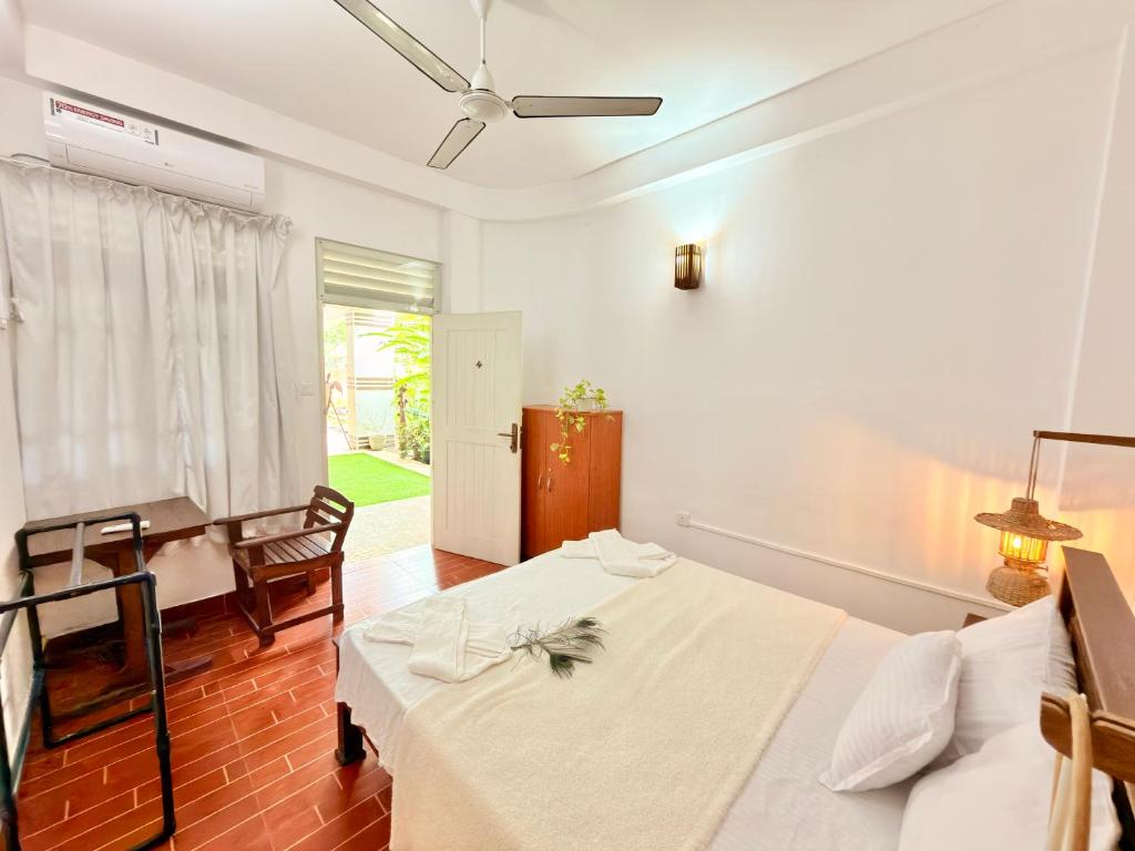 Ocean Air Guesthouse and Villa Weligama - MINUTE TO WAVES - 14