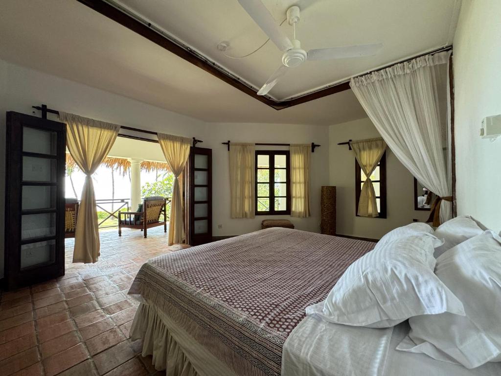 Ένα ή περισσότερα κρεβάτια σε δωμάτιο στο Enkare Bofa