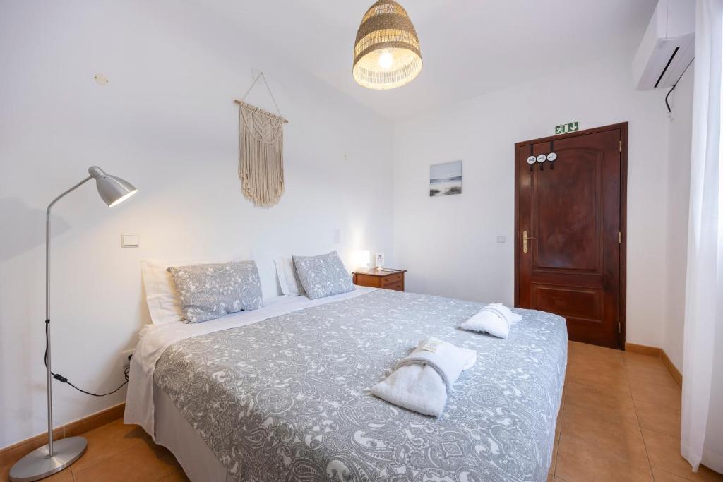 3 Marias Garden House B&B - 11