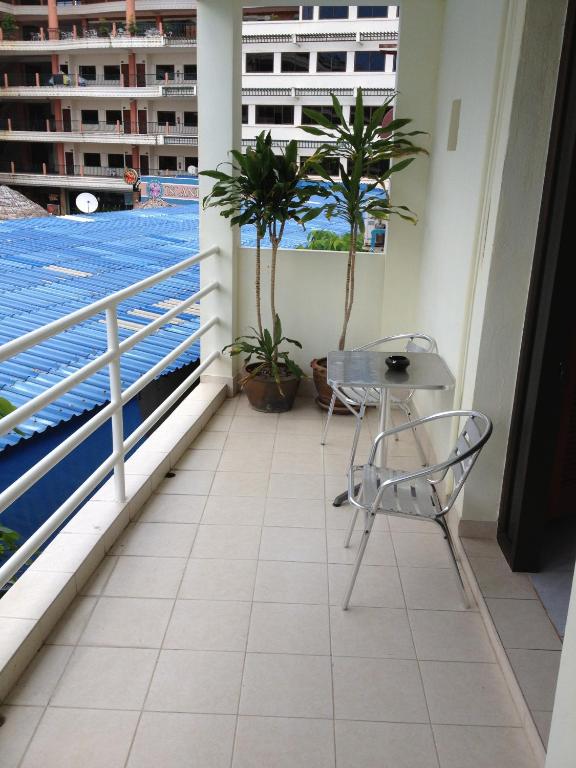 Balkón nebo terasa v ubytování Fong Kaew and Baan Nang Fa Guesthouse
