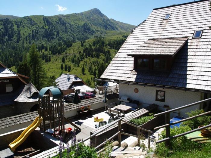 Nespecifikovaný výhled na hory nebo výhled na hory při pohledu z apartmánu