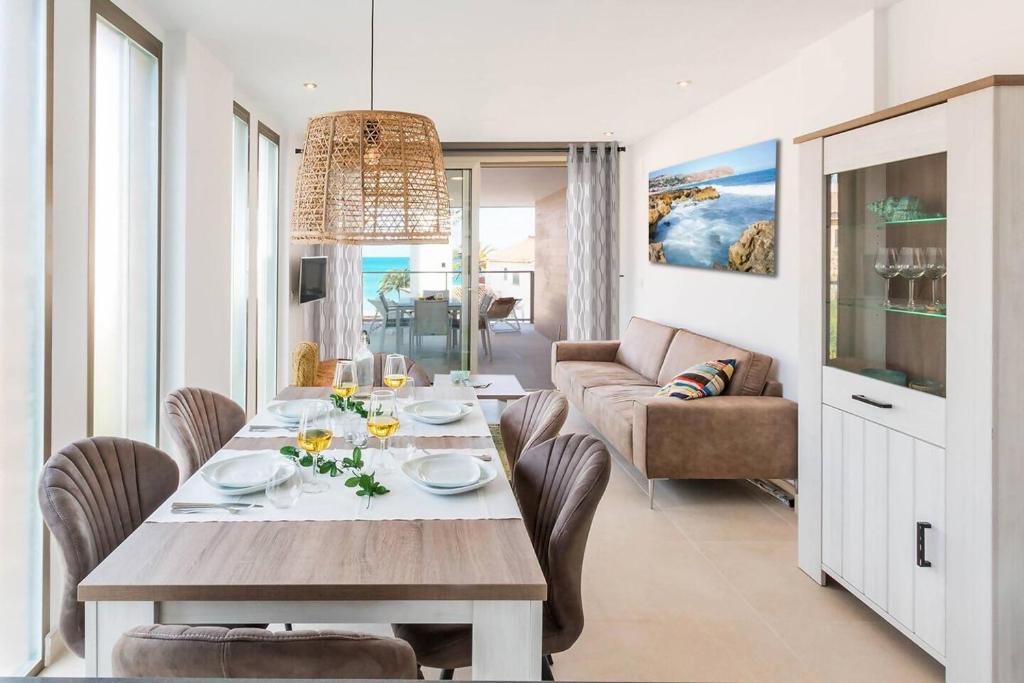Beachfront Premium 3BDR Terraza y piscina Javea