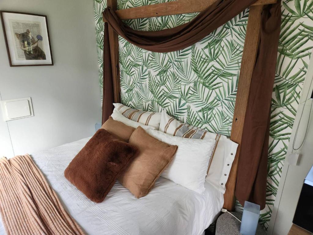 Voodi või voodid majutusasutuse Watts River Tiny - Hidden, but Close to Township toas