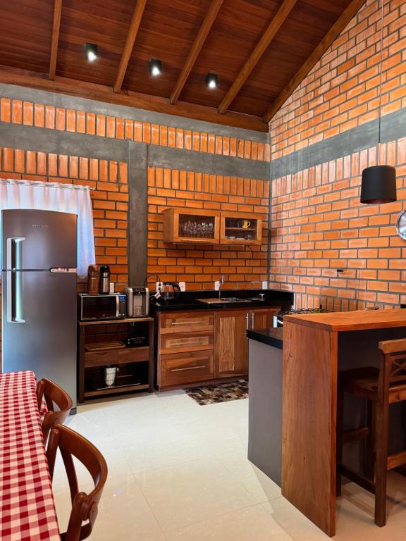 Kuchyň nebo kuchyňský kout v ubytování Oliveira mountain House