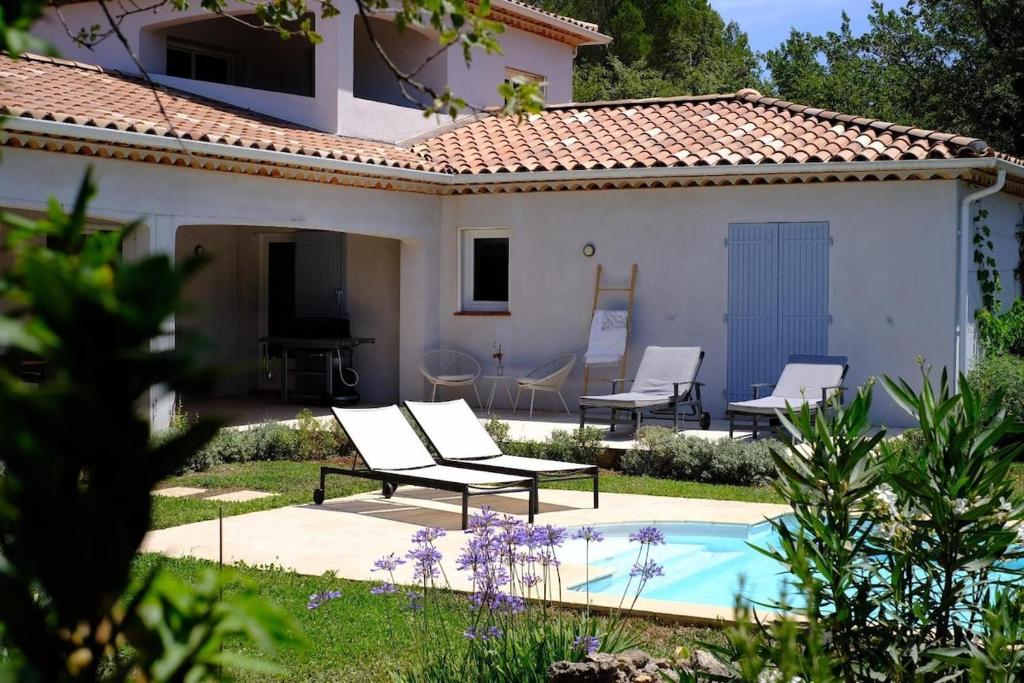 Φωτογραφία από το άλμπουμ του villa La Néoulaise σε Néoules