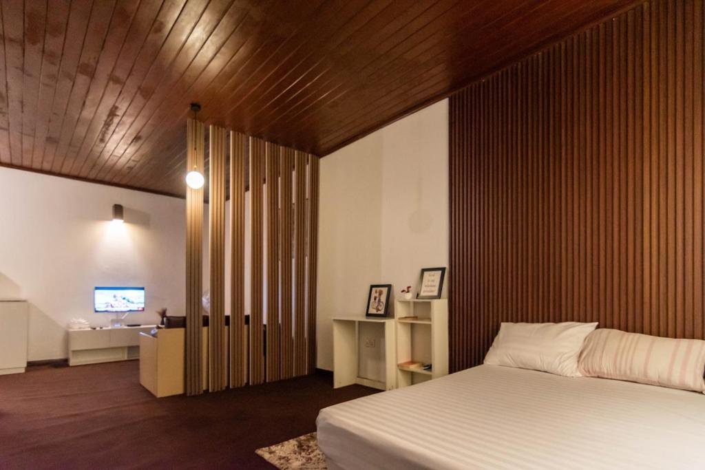 Кровать или кровати в номере Modern One Bedroom Apartment Near Ecowas Asokoro