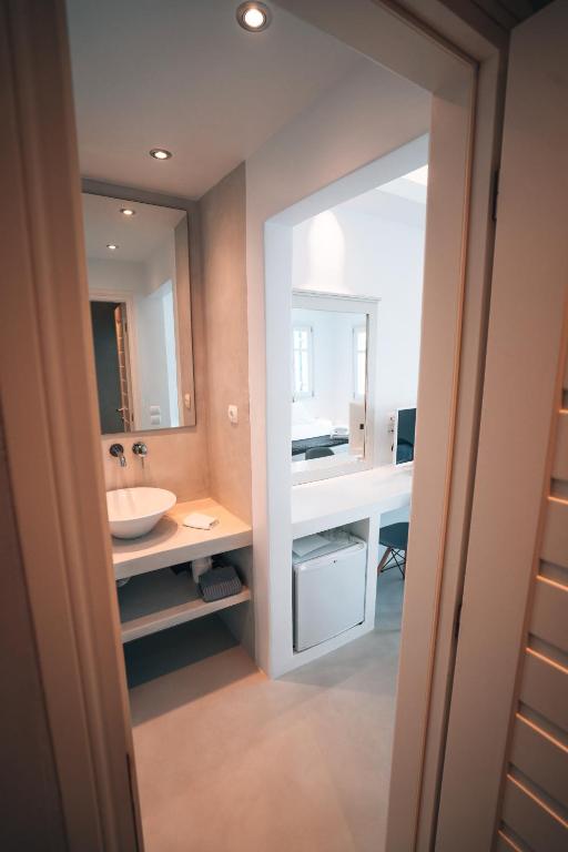 Alexandros Apartments - 16