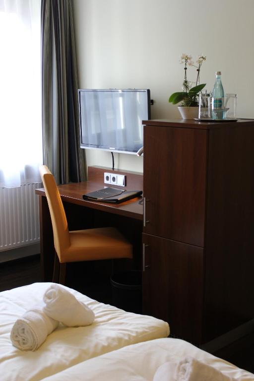 Hotel Brantl - Triple Room