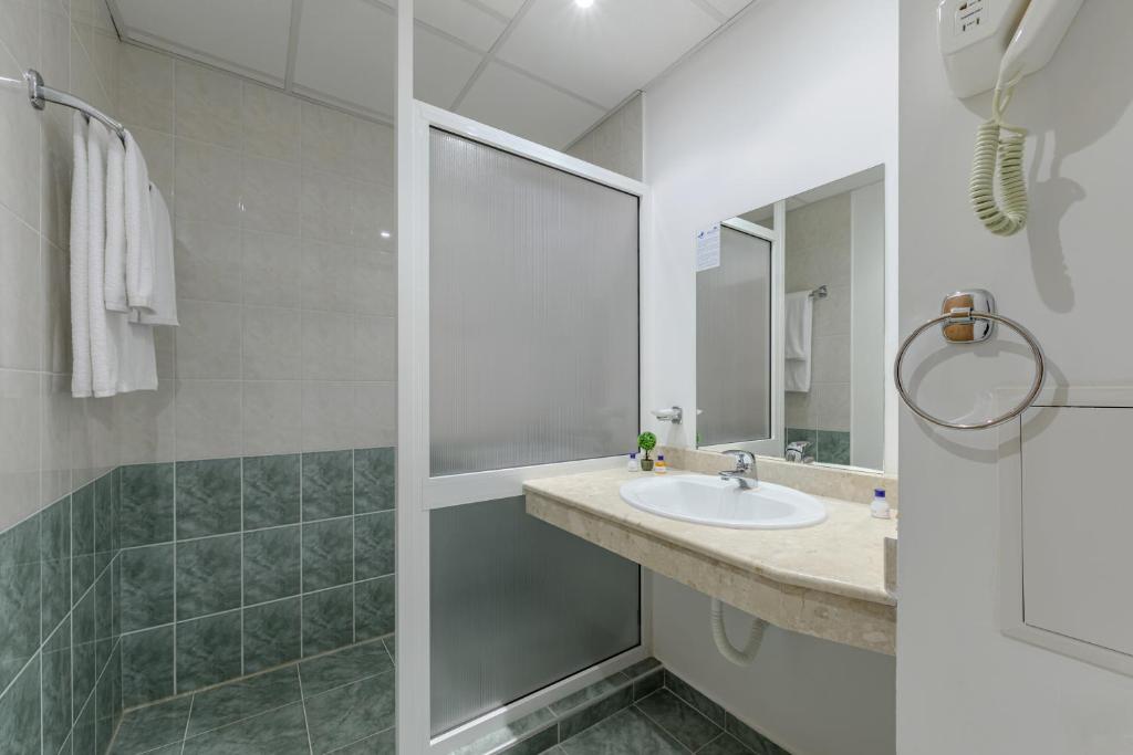 Twin Room with Balcony