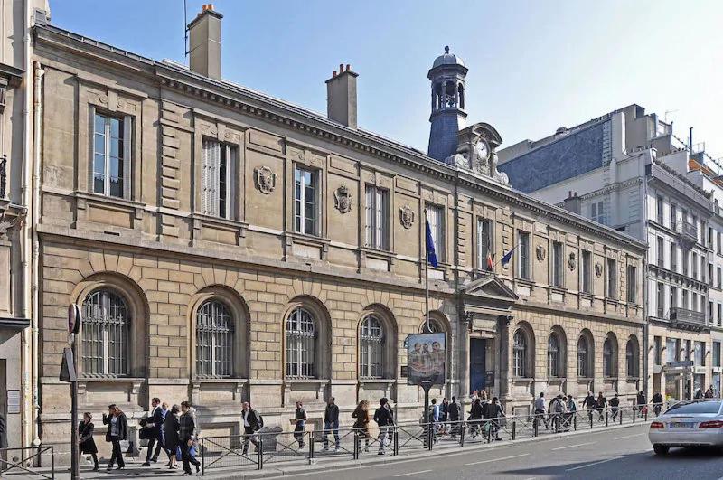 a group of people walking in front of a building at WS Montmartre - Sacré Coeur in Paris