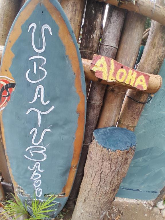 Πιστοποιητικό, βραβείο, πινακίδα ή έγγραφο που προβάλλεται στο Ubatubambu