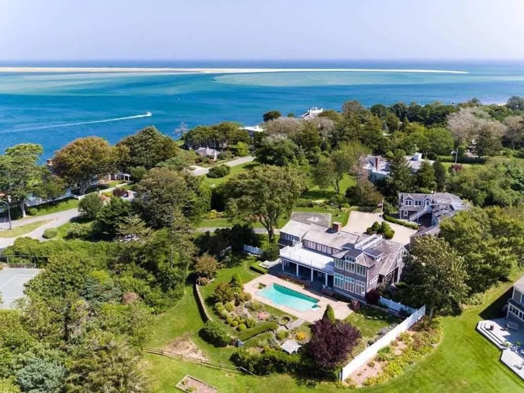 Naturlandskabet i nærheden af feriehuset