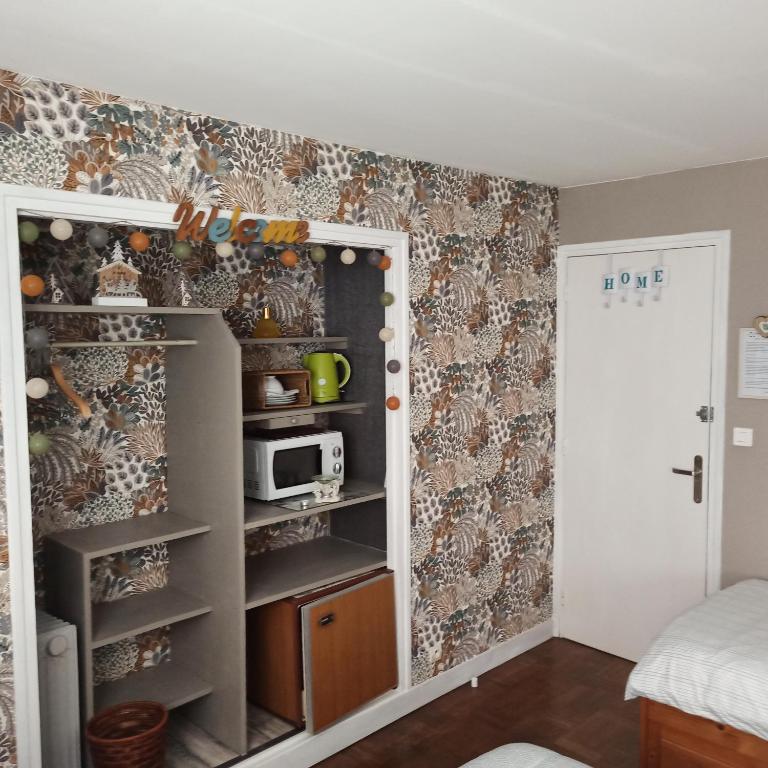 Havre de paix au bords de l'Eure - divers hébergements - Chambre Triple Avec Vue Sur Jardin
