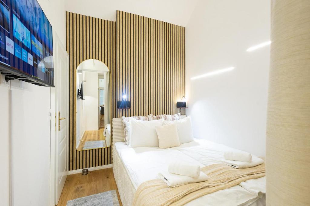 New Paradise studio l Minutes walk to city centre