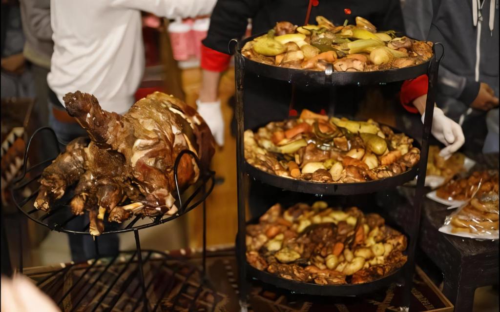 Jídlo v luxury tent nebo okolí