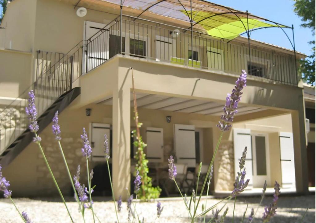 Budova, kde se prázdninový dům nachází