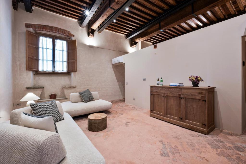 Badia Giulia Prestigious Historical B&B, Camaiore - Adults Only - No Pets - Люкс с видом на сад