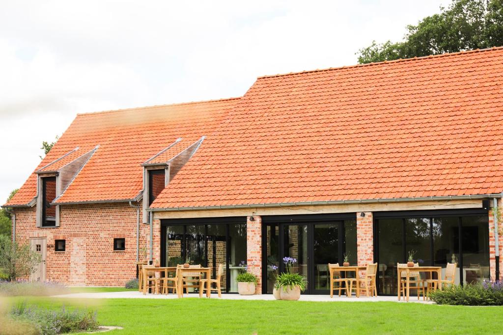 Το κτήριο όπου στεγάζεται  το bed & breakfast