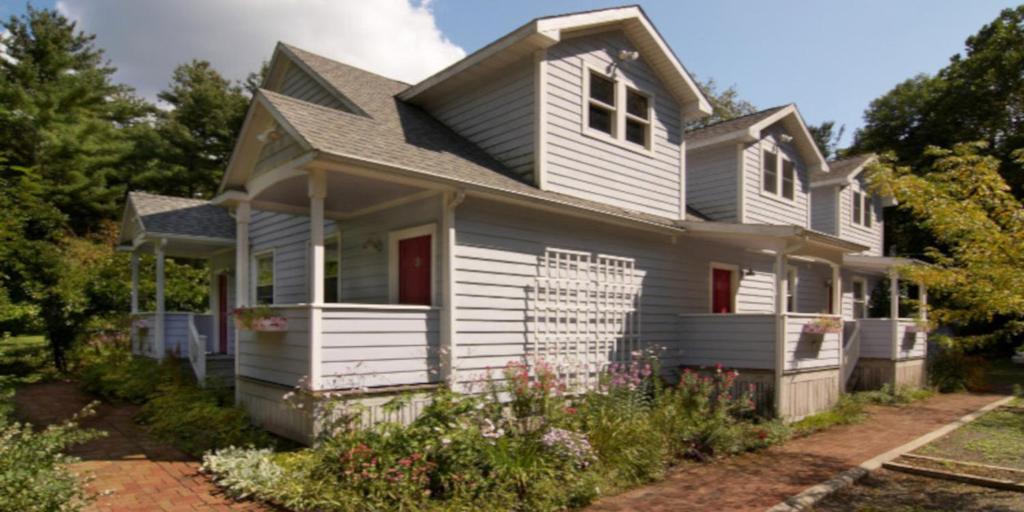 Budova, kde se penzion – hostinec nachází