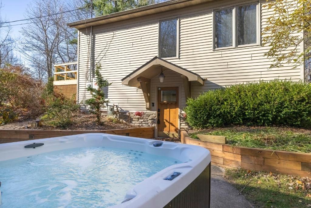 Bazén v ubytování The Coyote nebo v jeho okolí