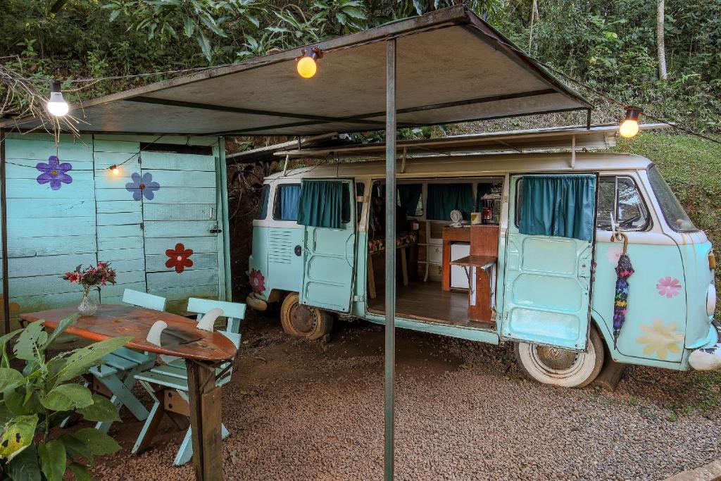 Φωτογραφία από το άλμπουμ του Quinta do Vale - Kombi Home: Lago, escorrega, cascata, piscina, fogo de chão σε Itatiba