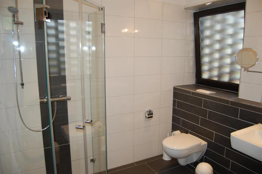 Koupelna v ubytování Hotel Hubertushof