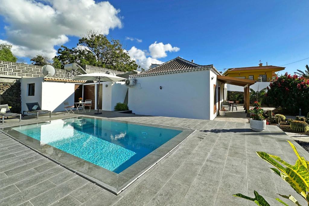 Swimmingpoolen hos eller tæt på Casa Spica