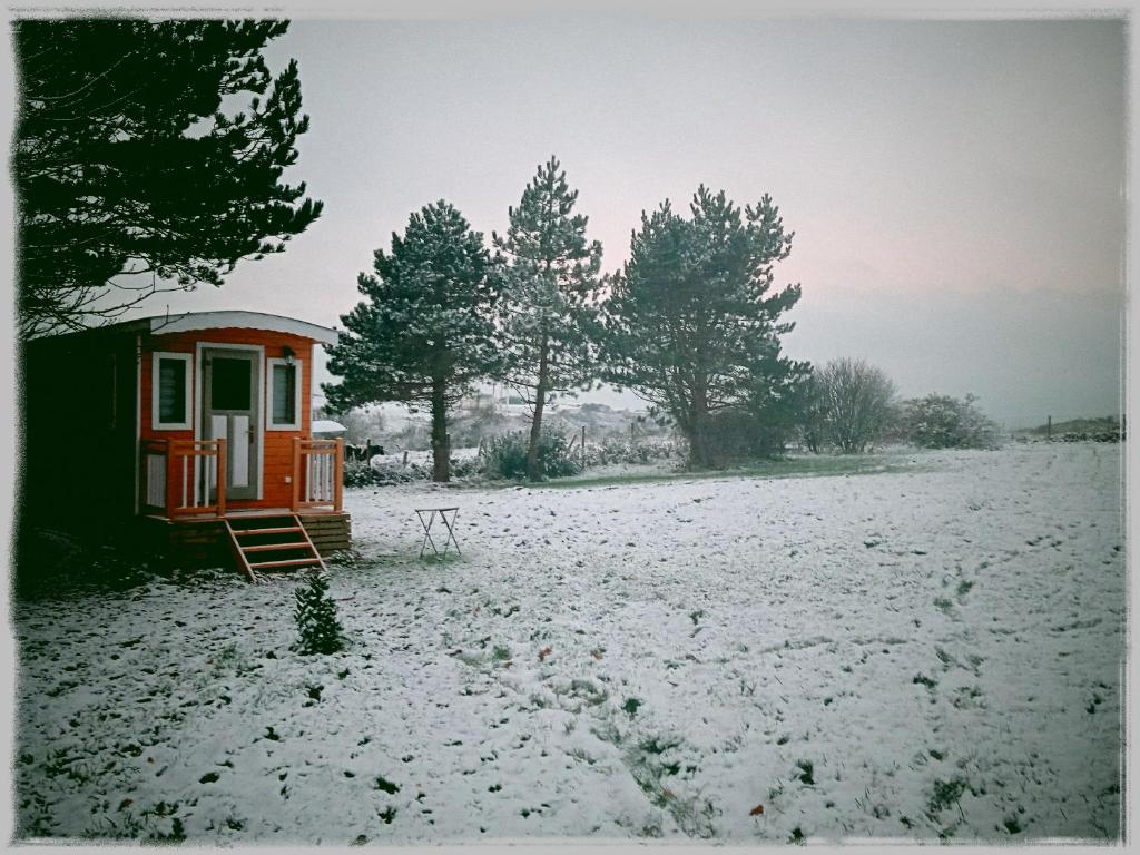 Roulotte avec vue sur la mer, proche d'Etretat v zimě