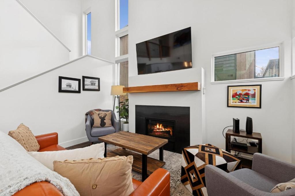 Μια τηλεόραση ή/και κέντρο ψυχαγωγίας στο Quarry B5