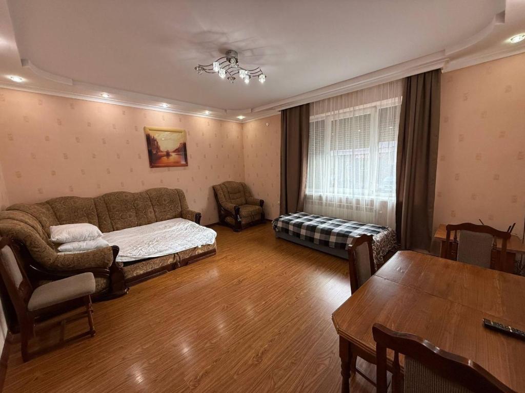 Charivnyi budynok Dream home photo 2
