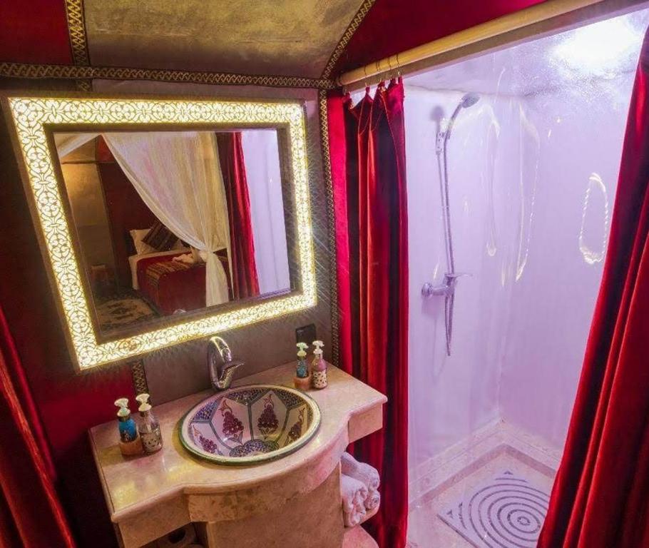 Koupelna v ubytování Bafana Desert Camp