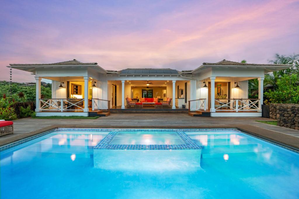 Bazén v ubytování Kainani Vacation Home #10 nebo v jeho okolí