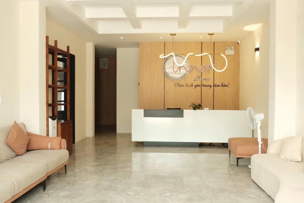 Χώρος καθιστικού στο Inner Home Huế - Phạm Văn Đồng