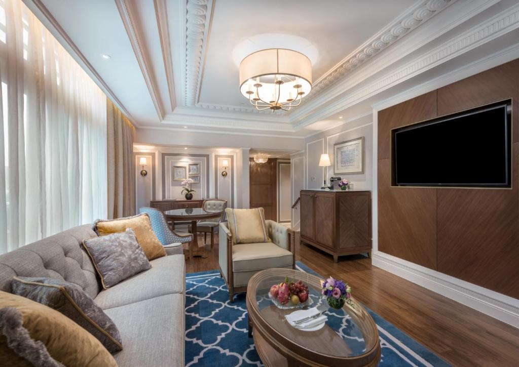 The Fullerton Hotel Singapore - 
