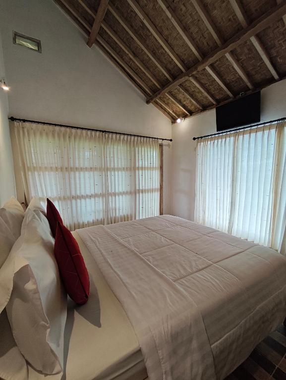 Tetebatu Flush Harmony - Queen Room